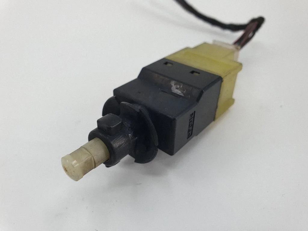 Brake pedal sensor switch – Mercedes-Benz Vito Viano W639 (2003-2014)
