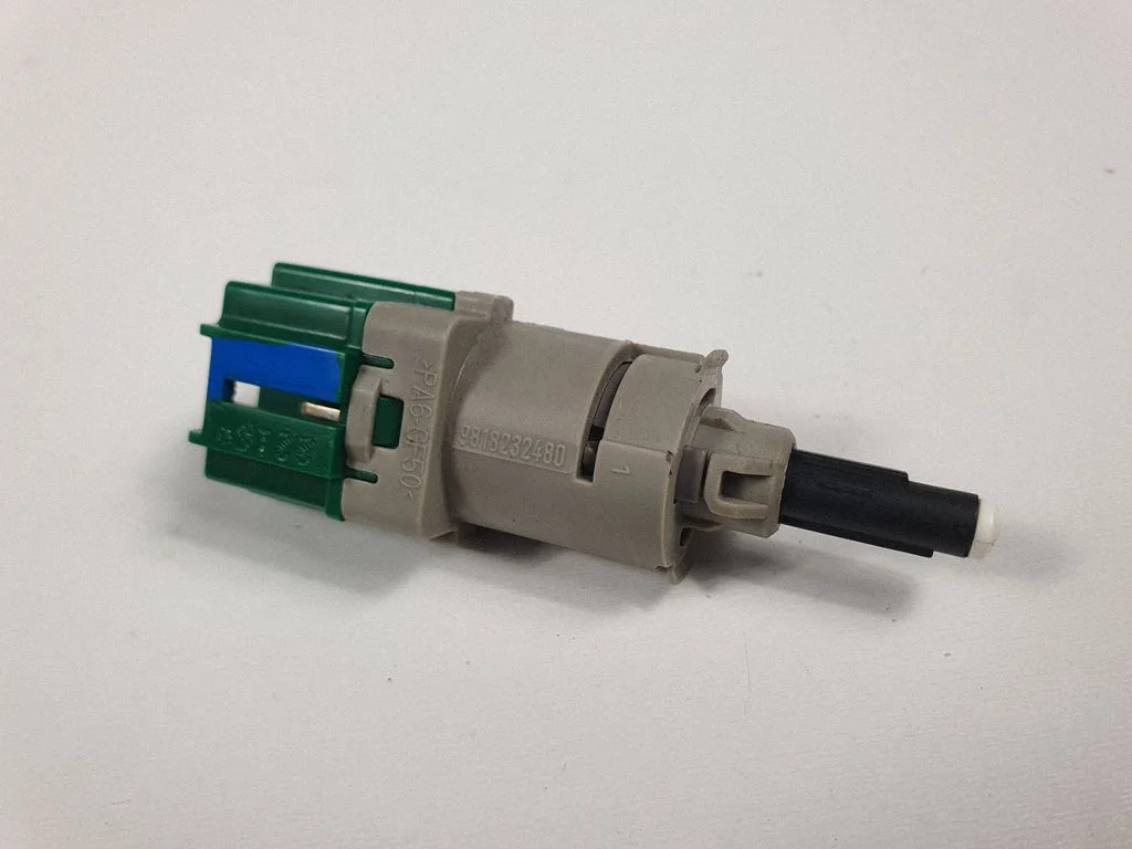 Brake pedal sensor switch – Citroen C4 Grand Picasso (2013-2018)