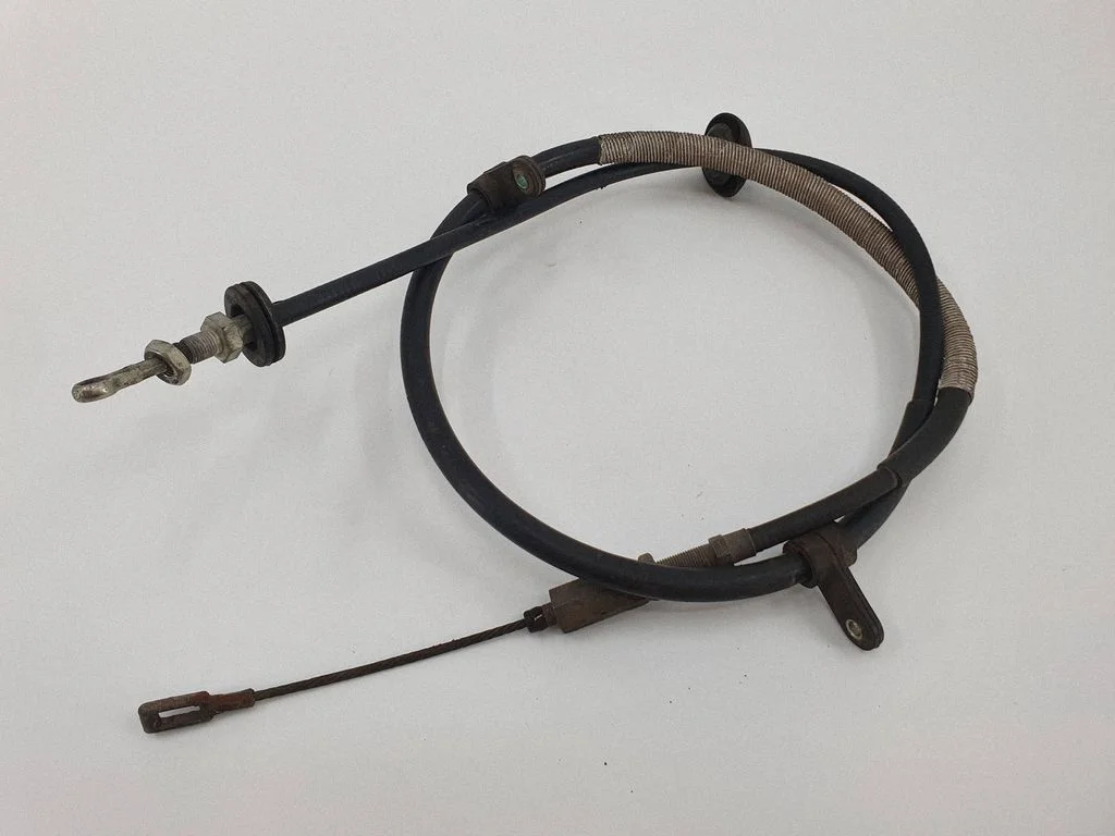 Handbrake/parking brake wiring cable