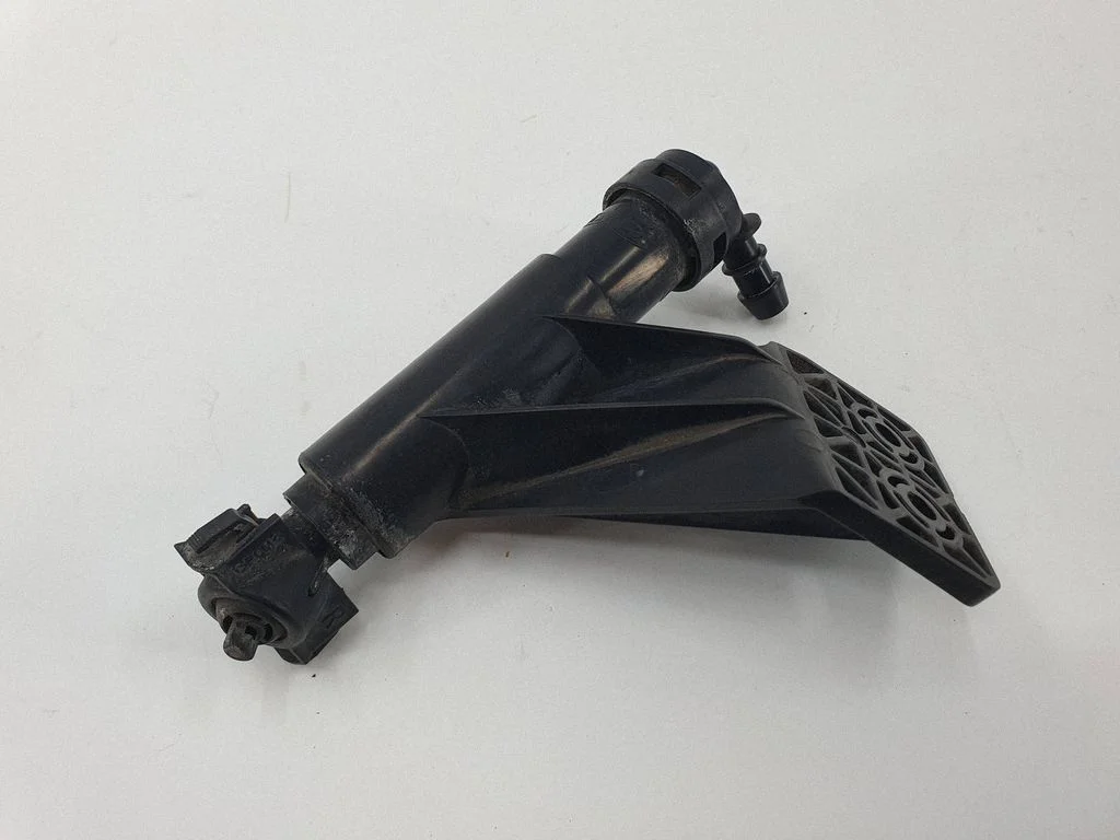 Headlight washer spray nozzle 986722P500