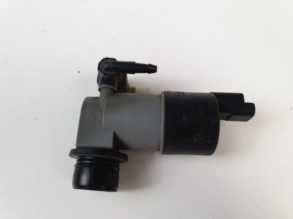 Klaasipesuvedeliku pump (klaaside) 9641553880 – Nissan Qashqai+2 (2008-2010)