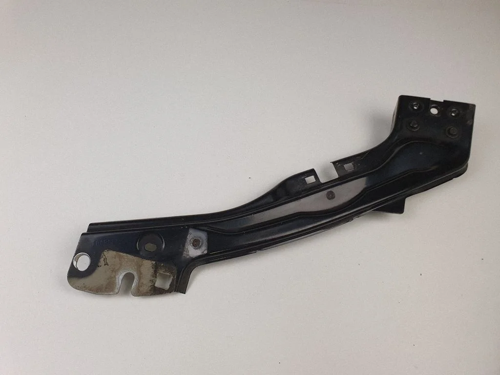 Headlight/headlamp mounting bracket – right
