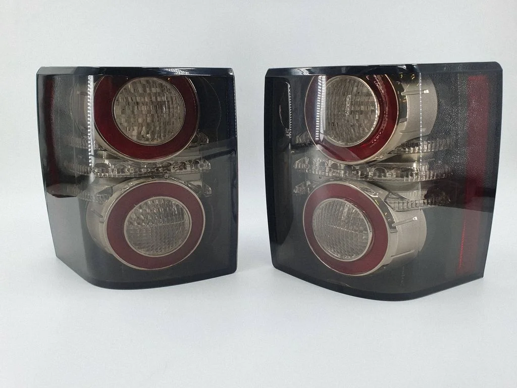 Rear/tail lights – Land Rover Range Rover L322 (2002-2012)