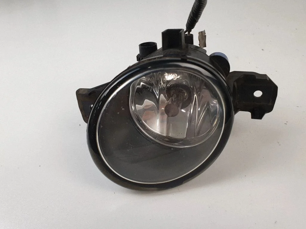 Front fog light – front right