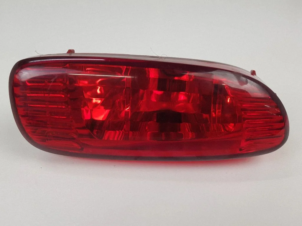 Lampa przeciwmgielna tylna – lewy tył