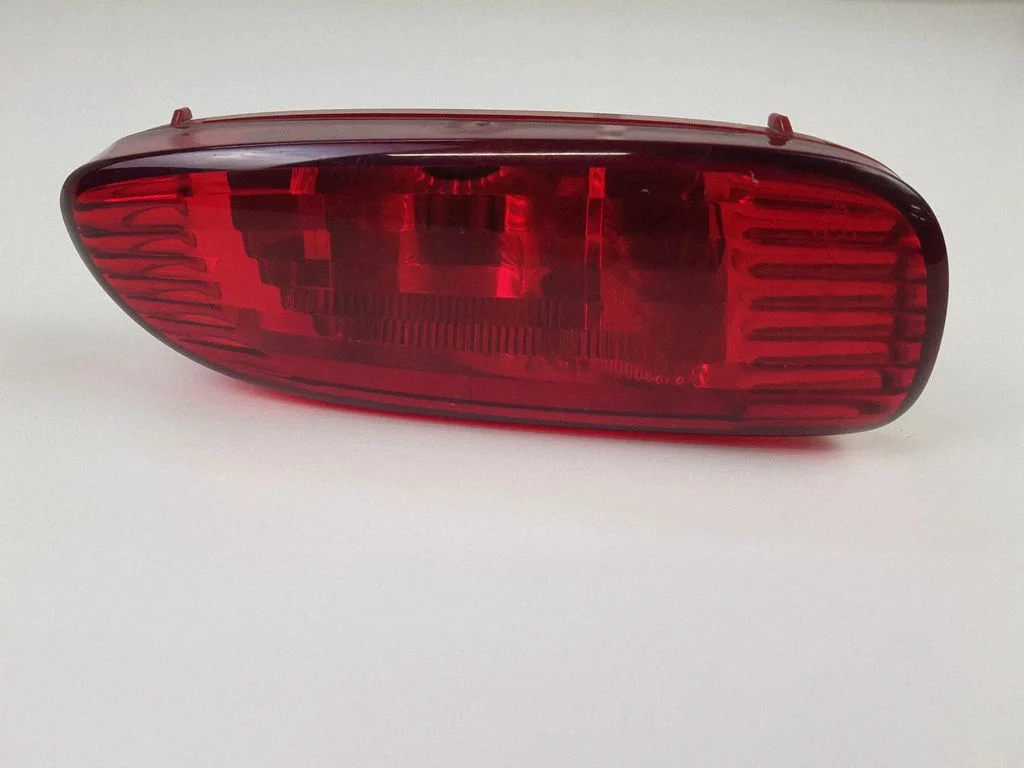 Lampa przeciwmgielna tylna – lewy tył