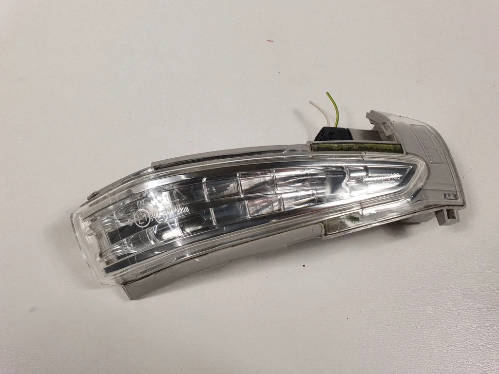 Suunatuli peeglis – Citroen C4 Grand Picasso (2013-2018)