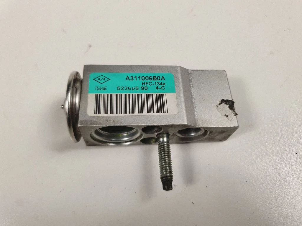Air conditioning (A/C) expansion valve