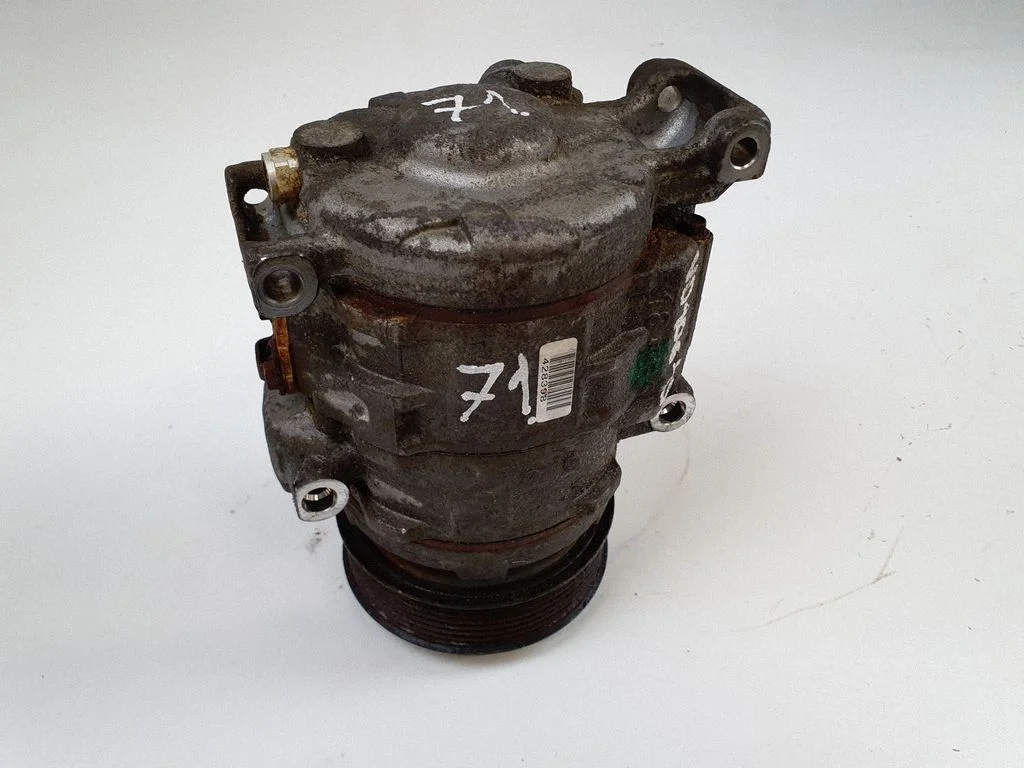 Air conditioning (A/C) compressor (pump) – Toyota Land Cruiser (J150) (2009-)