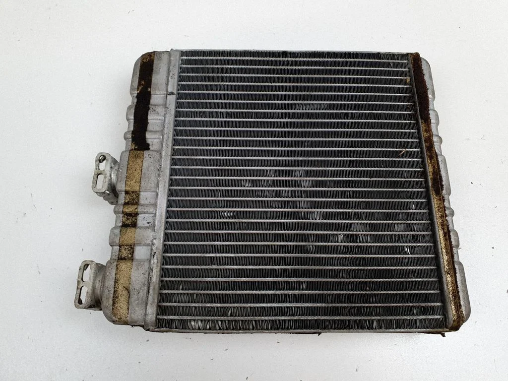Kliimaseadme radiaator (salongis)