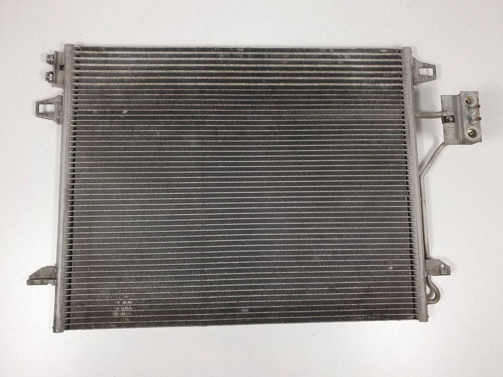 Kliimaseadme jahutusradiaator (kondensaator) 04677782AA