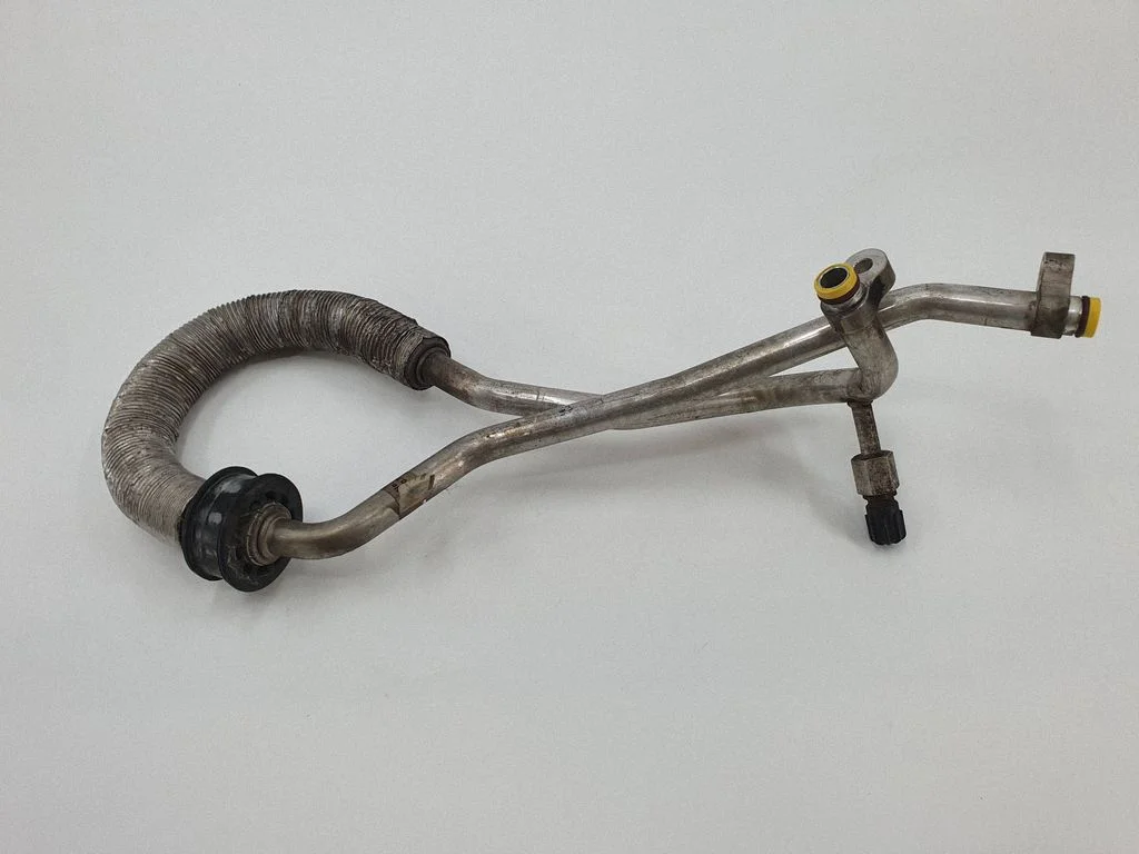 Air conditioning (A/C) pipe/hose – Land Rover Range Rover L322 (2002-2012)