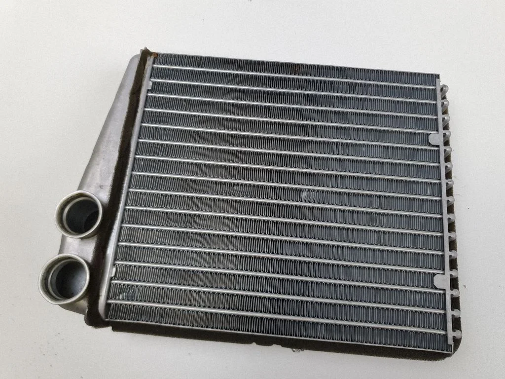 Salongi küttekeha radiaator