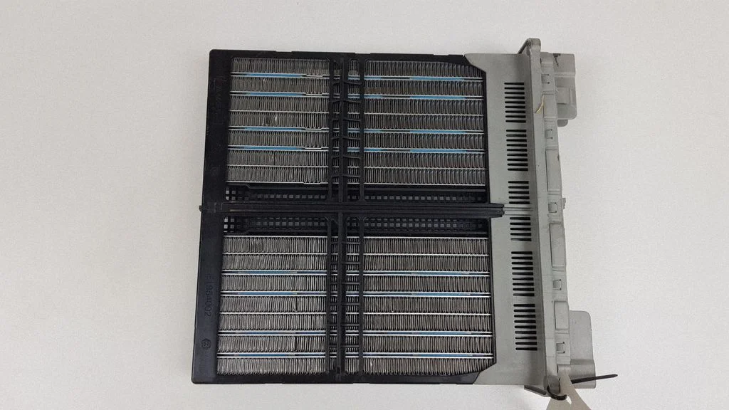 Elektriskais salona krāsniņas radiators