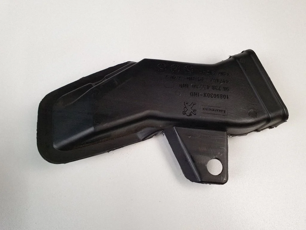 Cabin air duct channel – front right