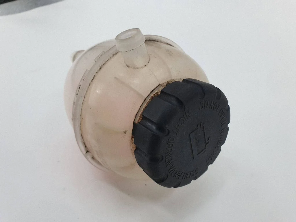 Coolant expansion tank/reservoir A2225000549