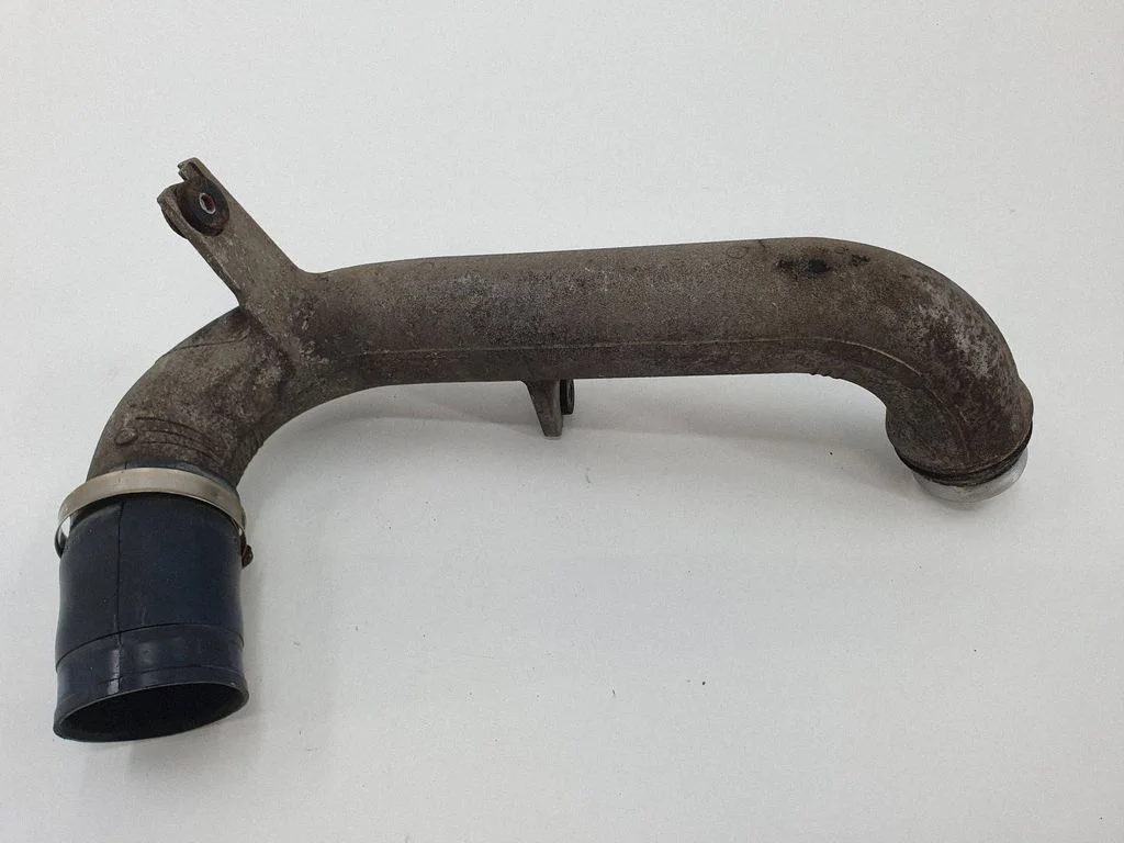Intercooler hose/pipe