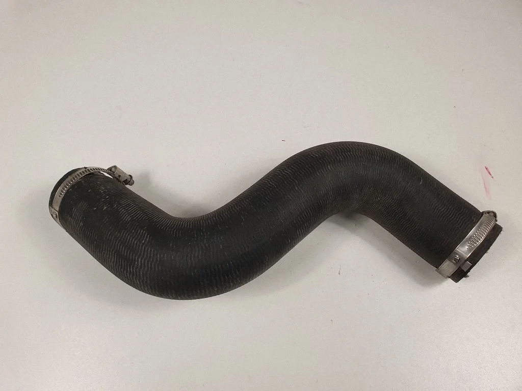 Intercooler hose/pipe