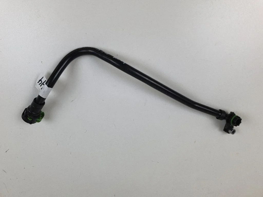 Gearbox oil cooler pipe/hose