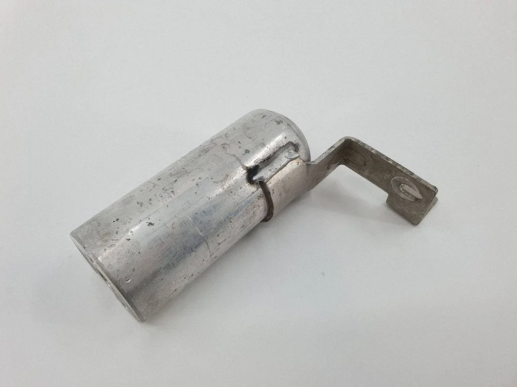 Air conditioning (A/C) air dryer