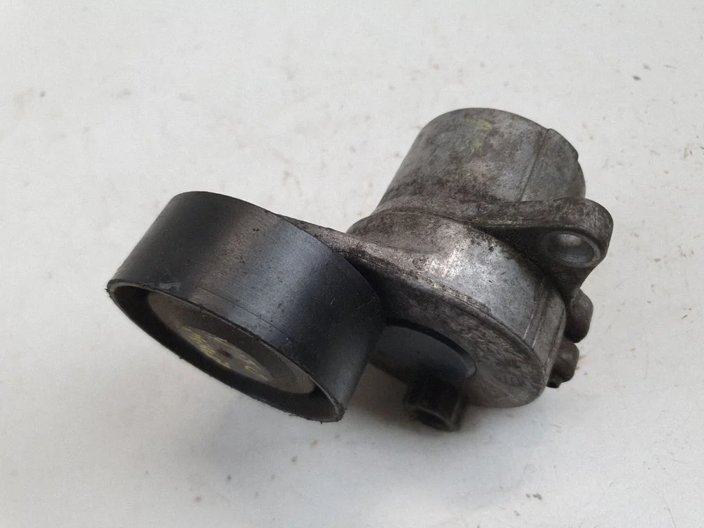 Generator/alternator belt tensioner A6512001870 – Mercedes-Benz Sprinter W906 (2006-2018)