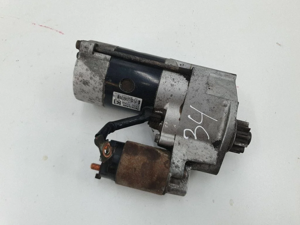 Starter motor 233005X00A