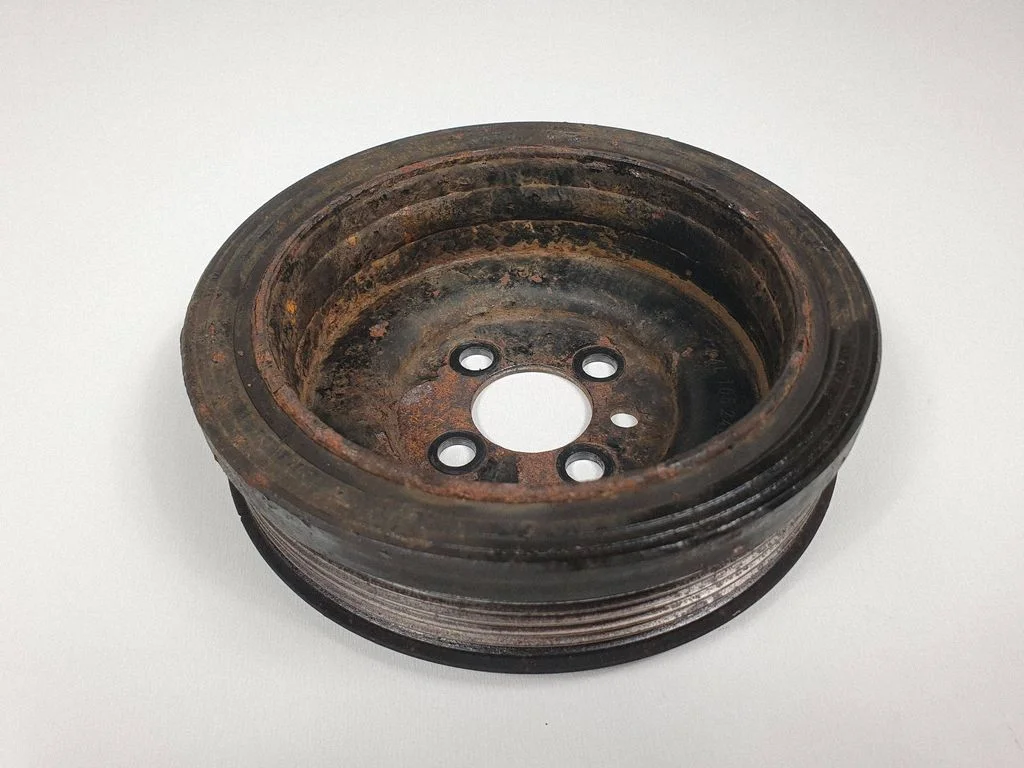 Crankshaft pulley 04L105243