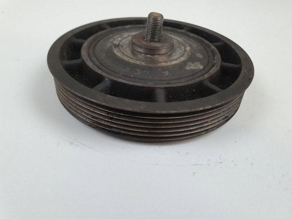 Crankshaft pulley – Renault Laguna II (2001-2007)
