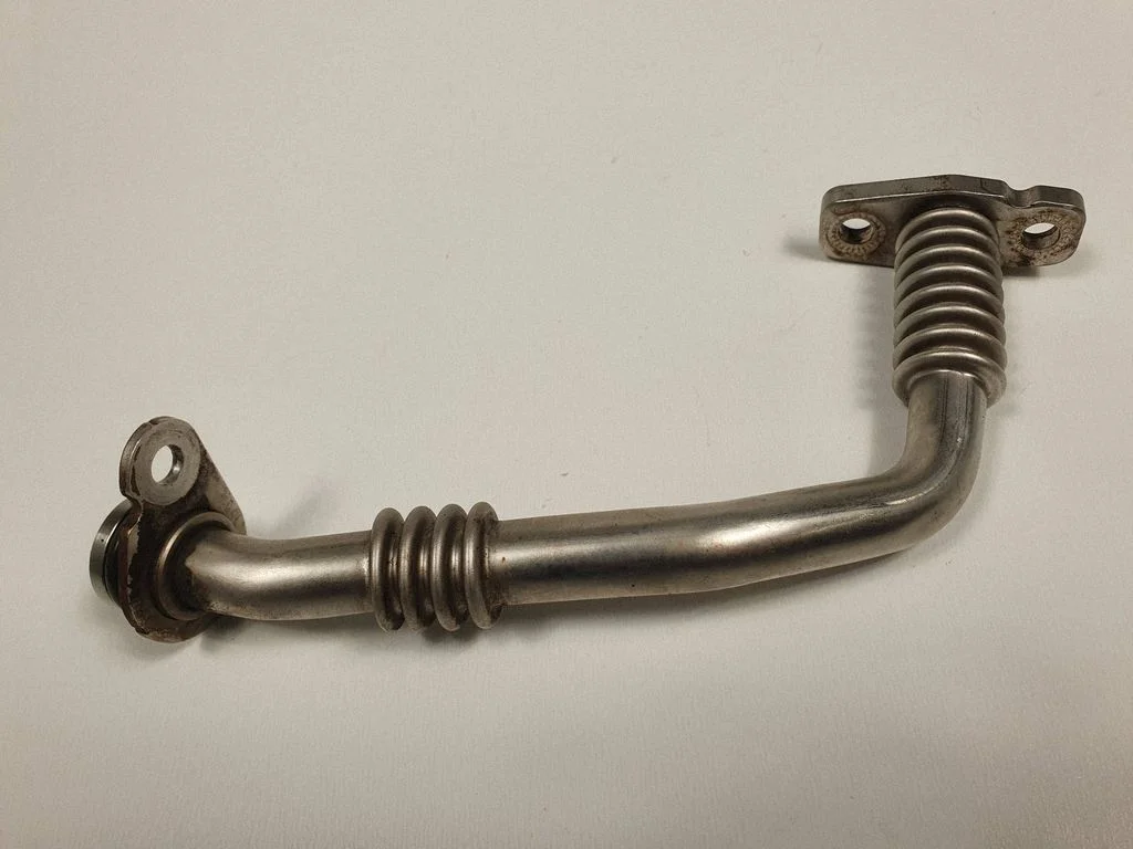 Turbo turbocharger oiling pipe/hose 04L145736E