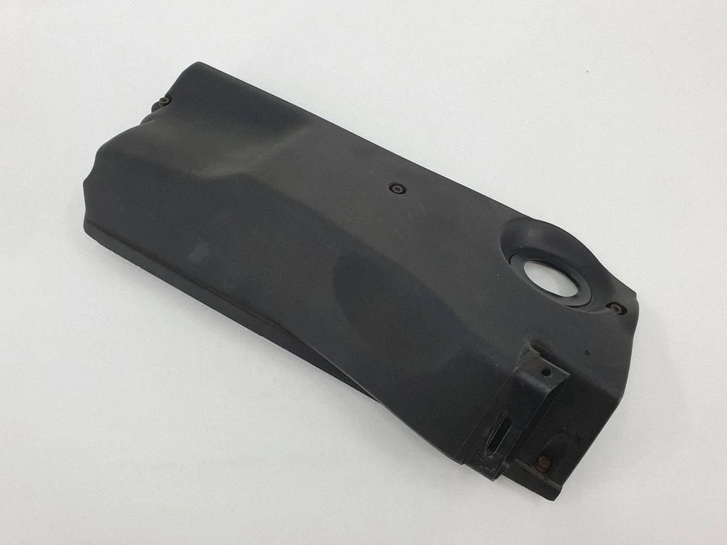 Air filter box cover – Land Rover Range Rover L322 (2002-2012)