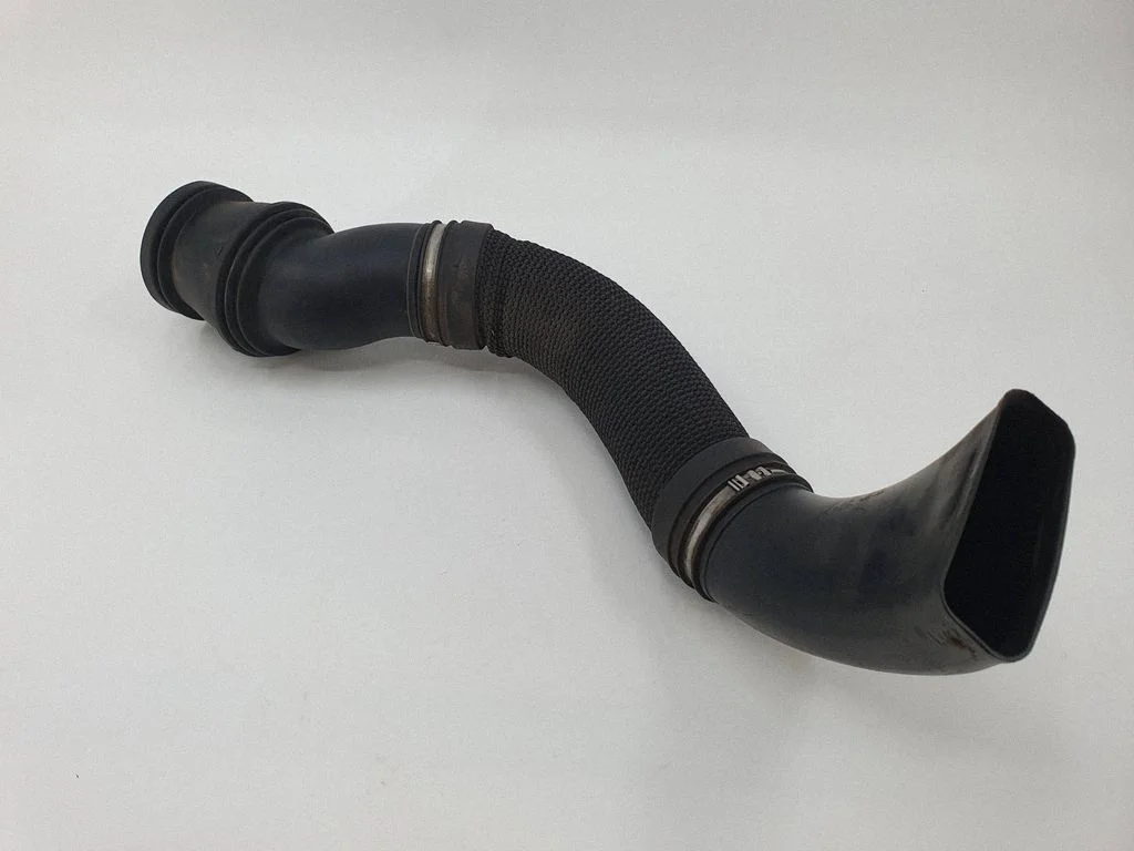 Air intake duct part – Land Rover Range Rover L322 (2002-2012)
