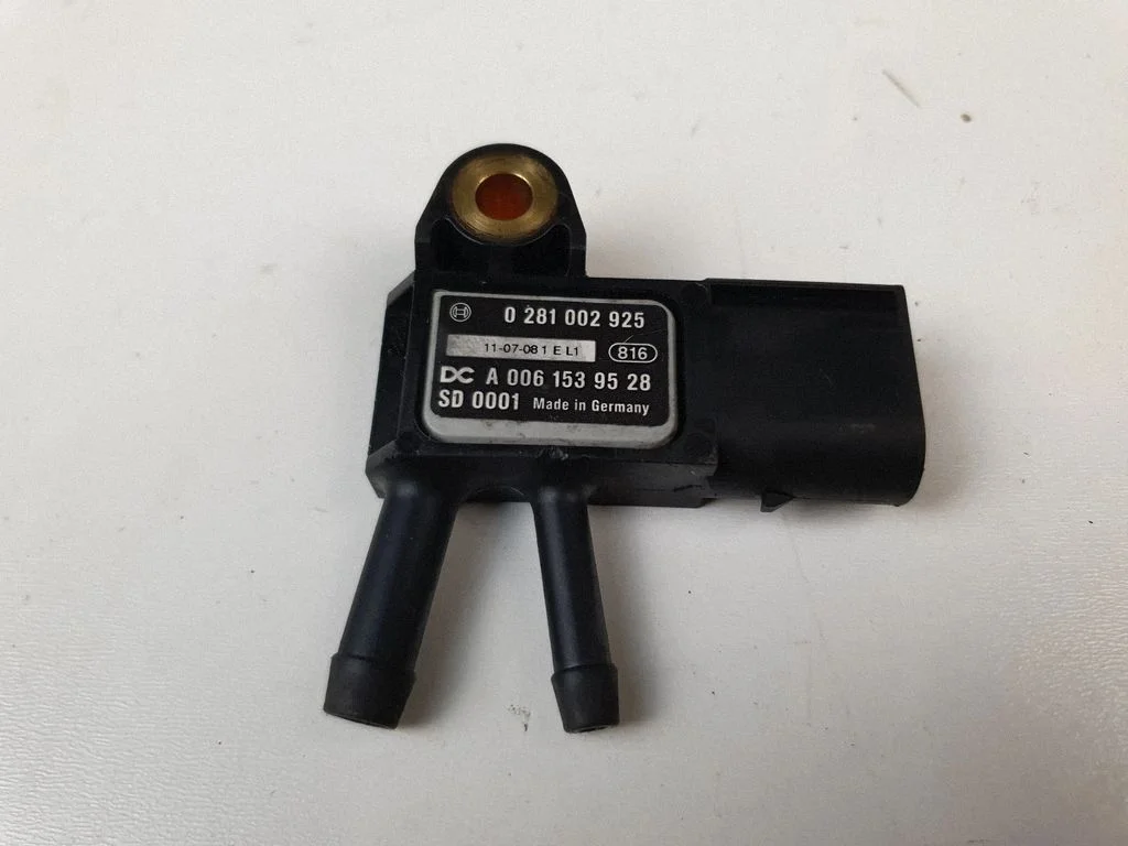 Air pressure sensor 0281002925