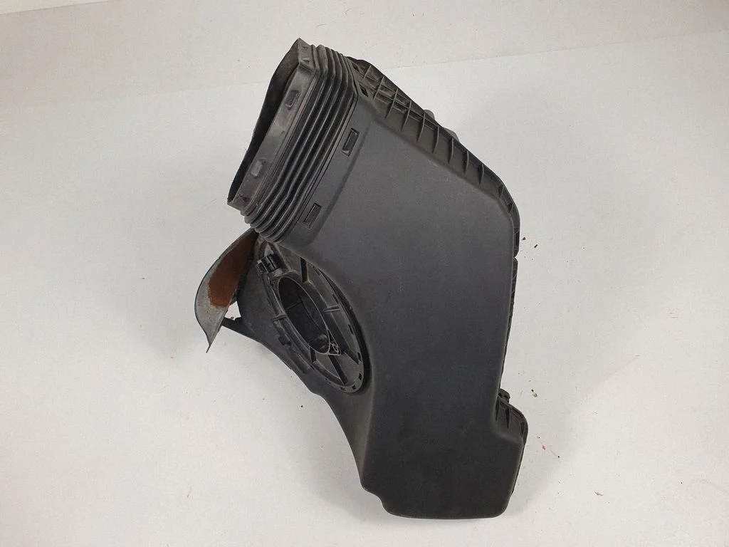 Air filter box
