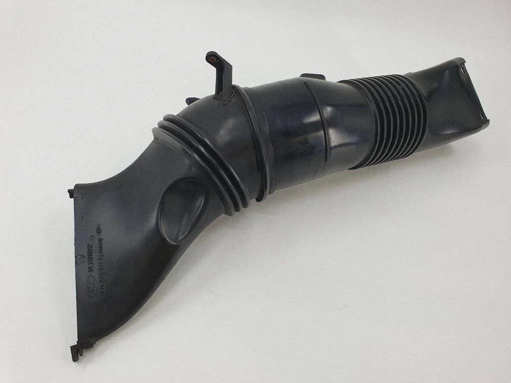 Air intake hose/pipe PIJ000012
