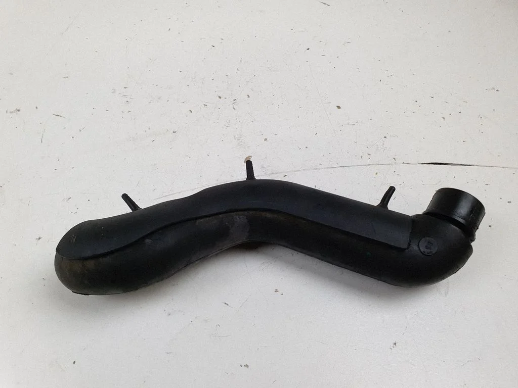 Breather hose/pipe – Mercedes-Benz B-Class W245 (2005-2011)