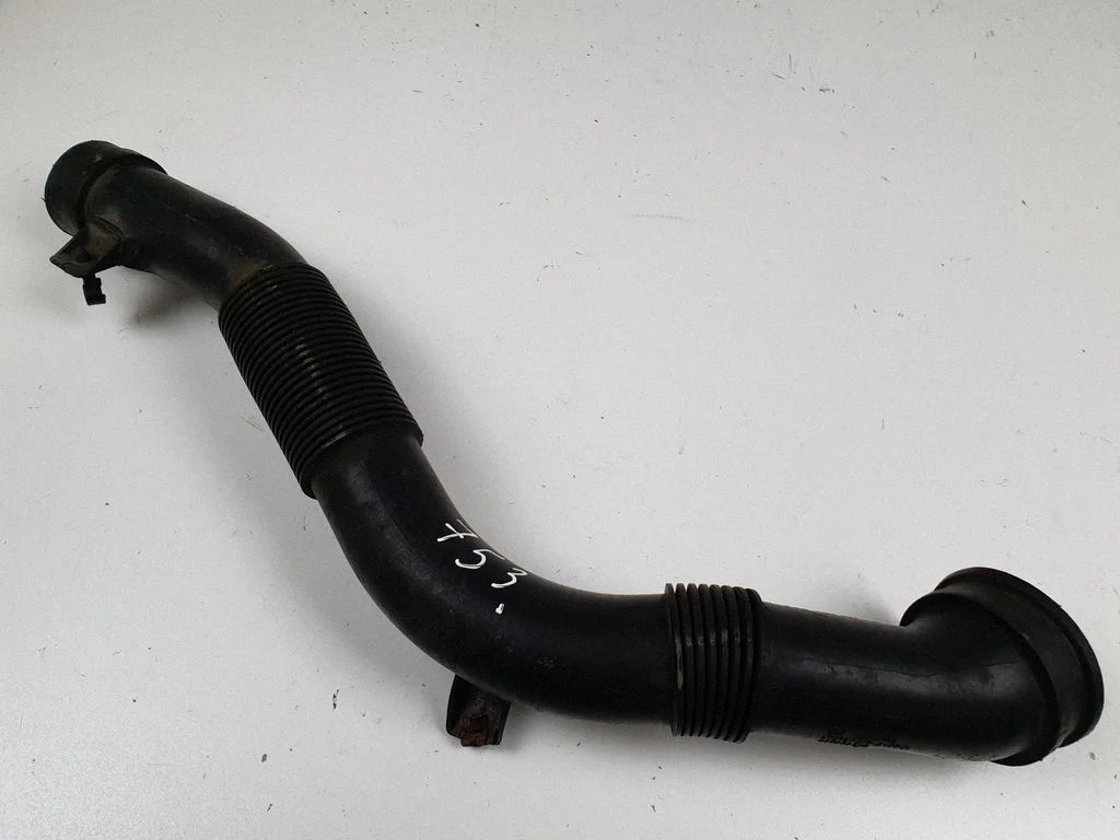Õhu sisselaske voolik (-ud)/ toru (-d) – Opel Corsa D (2006-2014)