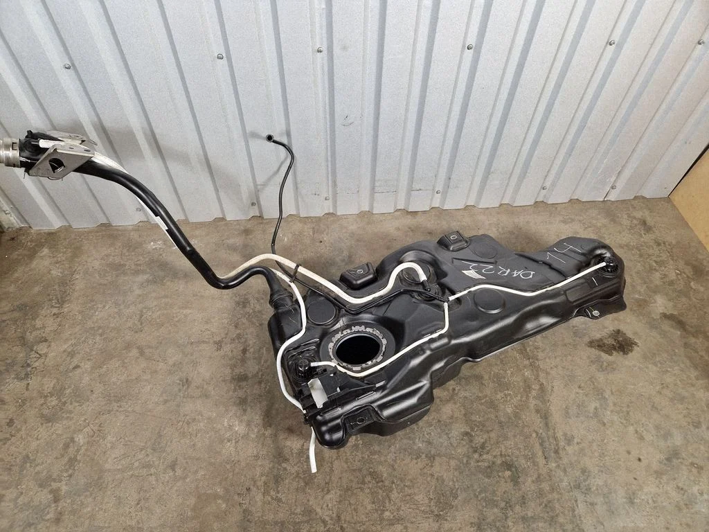 Fuel tank 5Q020101