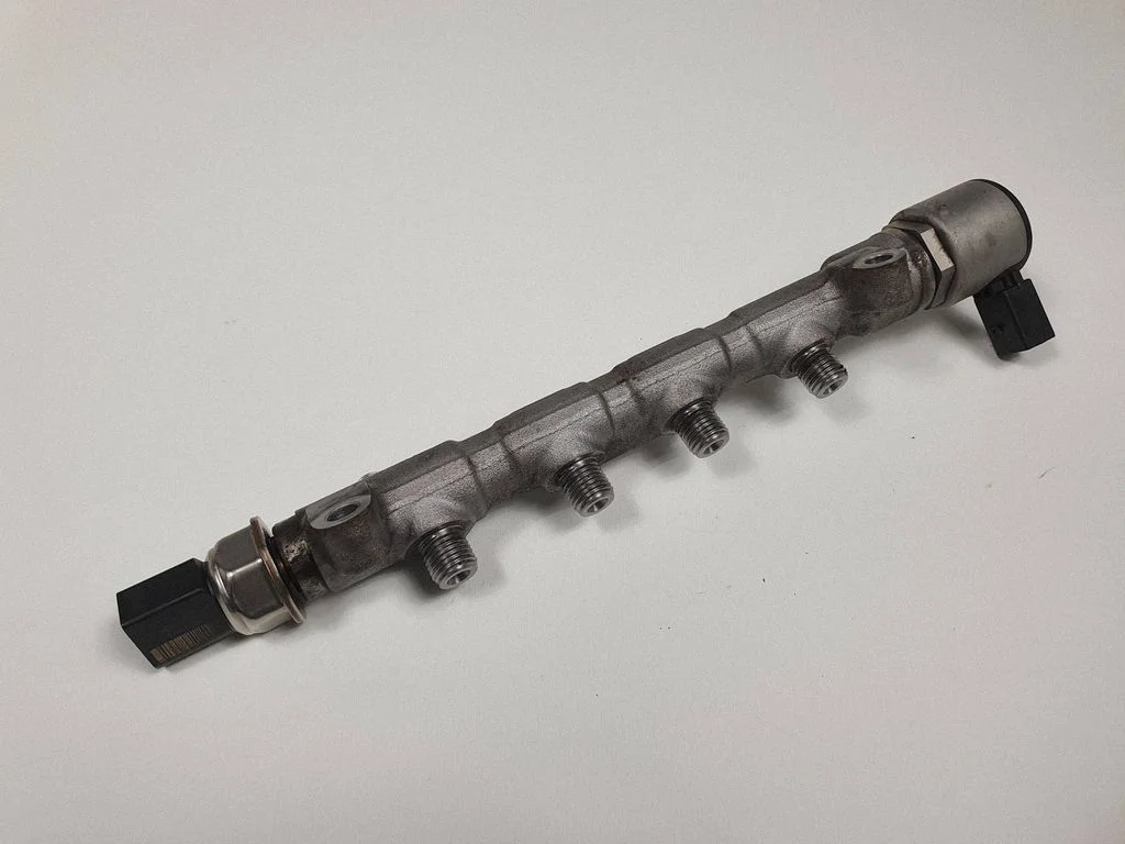Fuel main line pipe 04L130089F