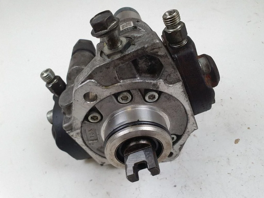 Fuel injection high pressure pump