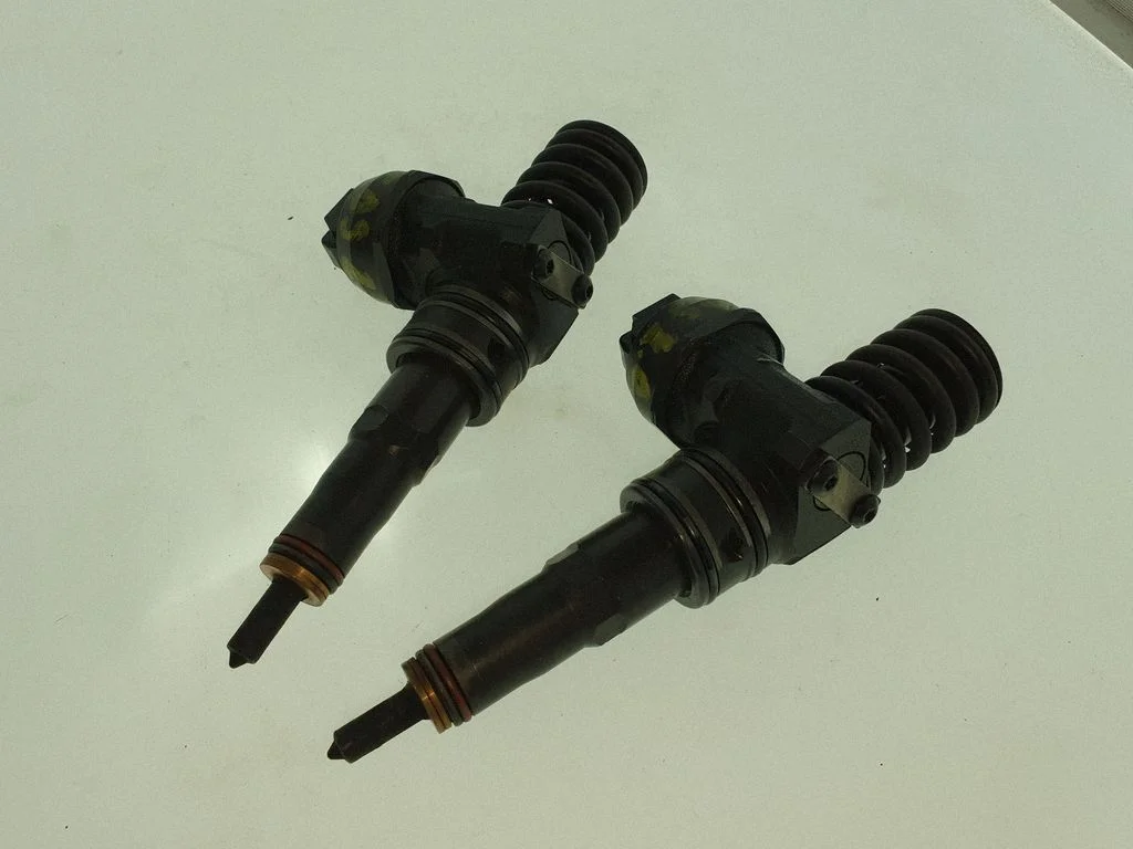Fuel injector 038130073BQ