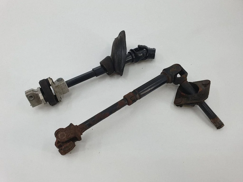 Steering column universal joint