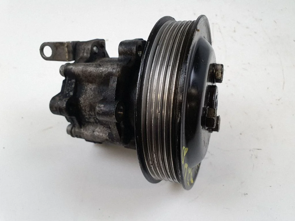 Power steering pump 678883803