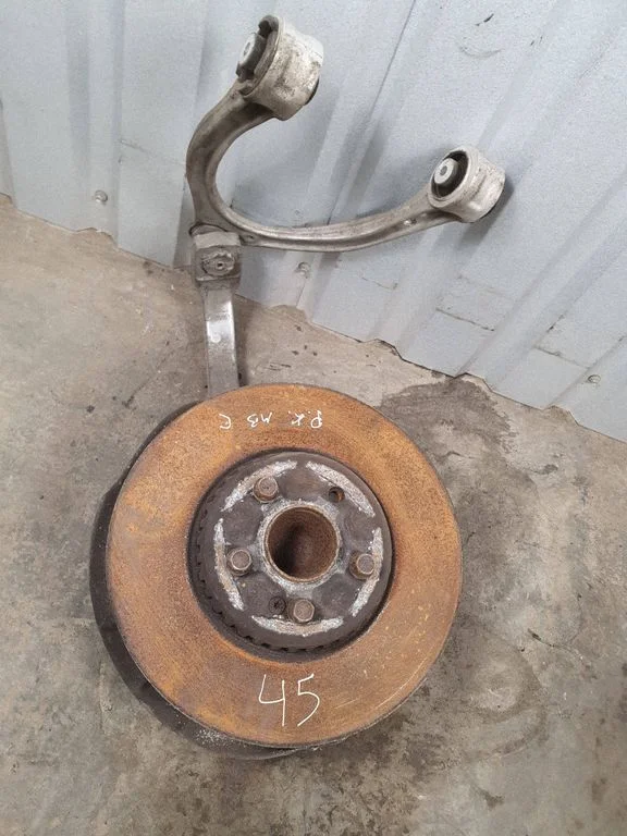 Front wheel hub spindle knuckle 2052100