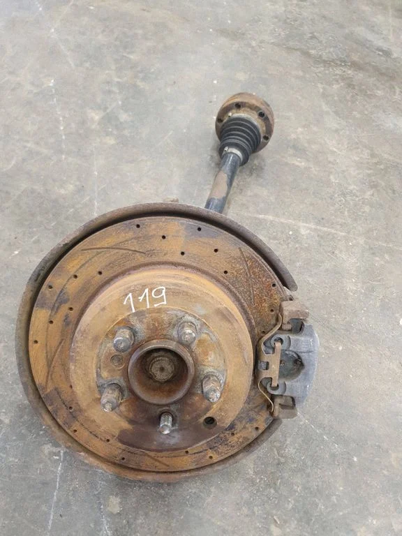 Rear wheel hub spindle/knuckle – Land Rover Range Rover L322 (2002-2012)