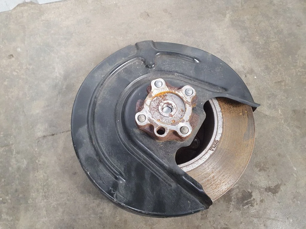 Rear wheel hub spindle/knuckle 5Q0615601B