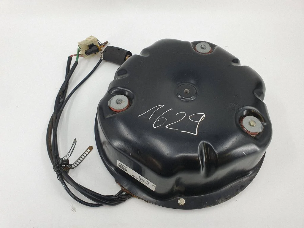 Air suspension compressor/pump – Land Rover Range Rover L322 (2002-2012)