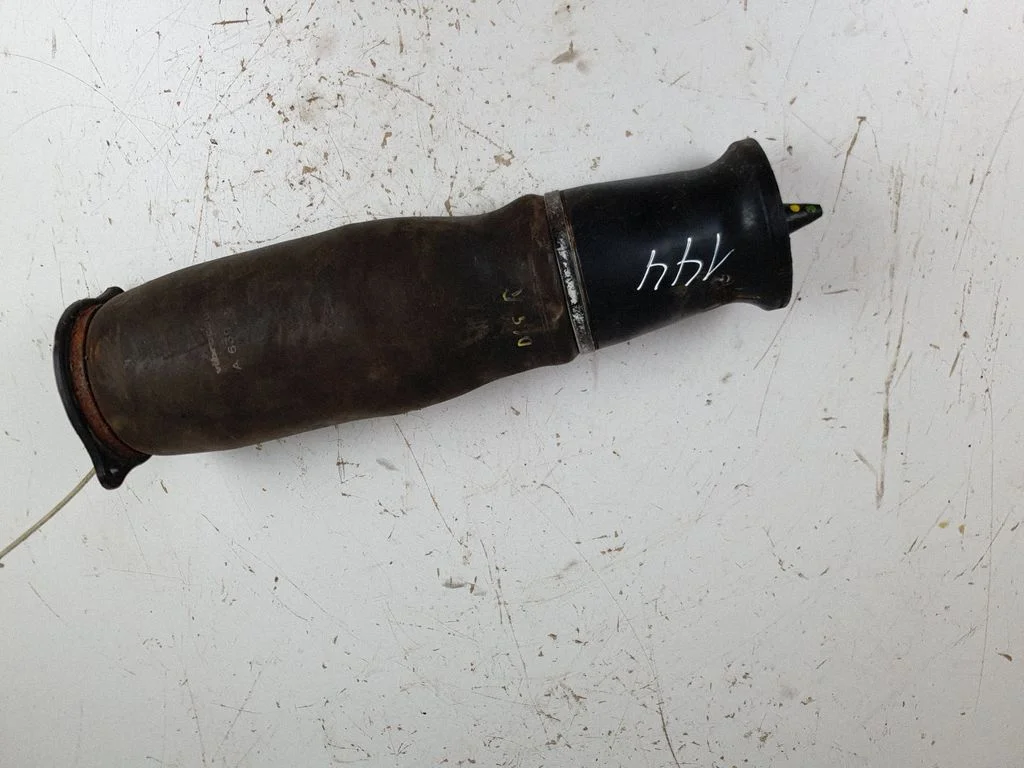 Rear air suspension bag/shock absorber – Mercedes-Benz Vito Viano W639 (2003-2014)