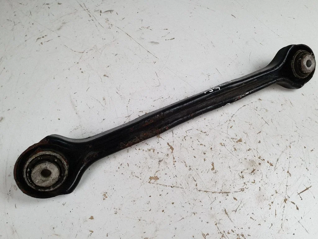 Rear control arm 6763471
