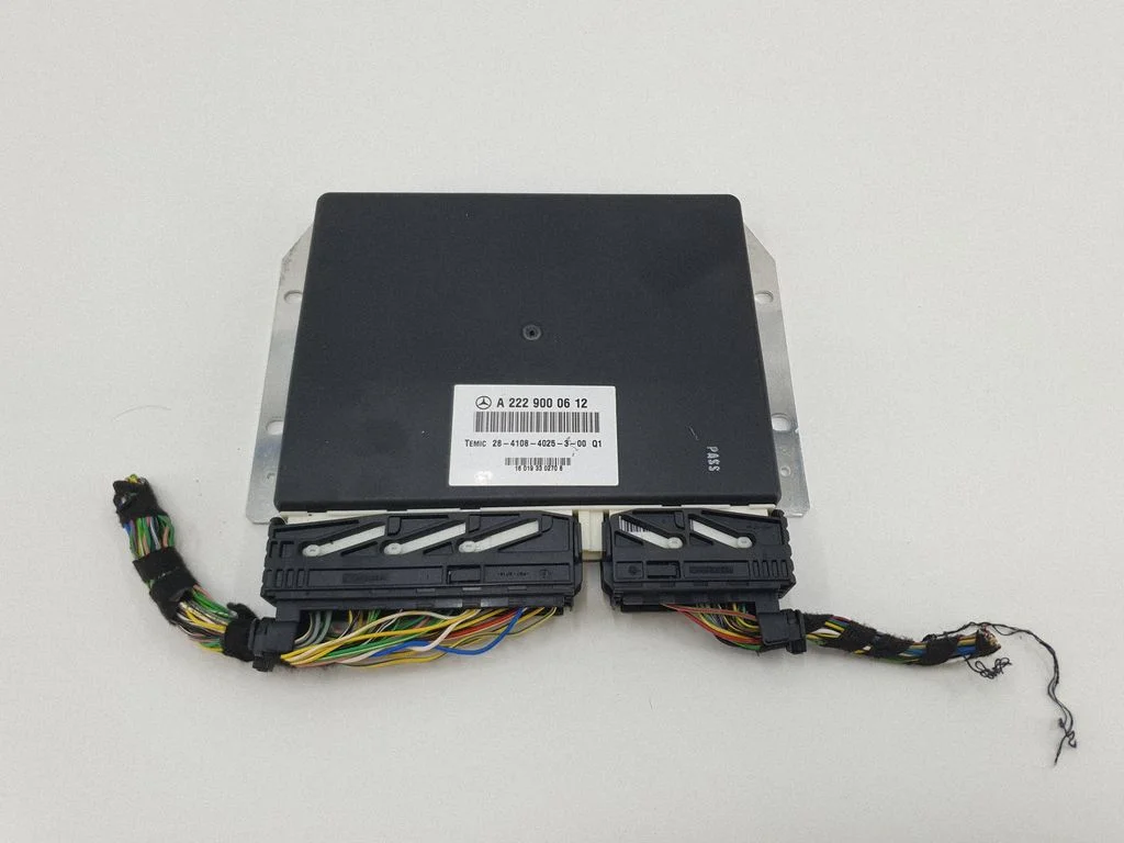 Air suspension control unit module (rear) – Mercedes-Benz C-Class W205 (2014-2021)