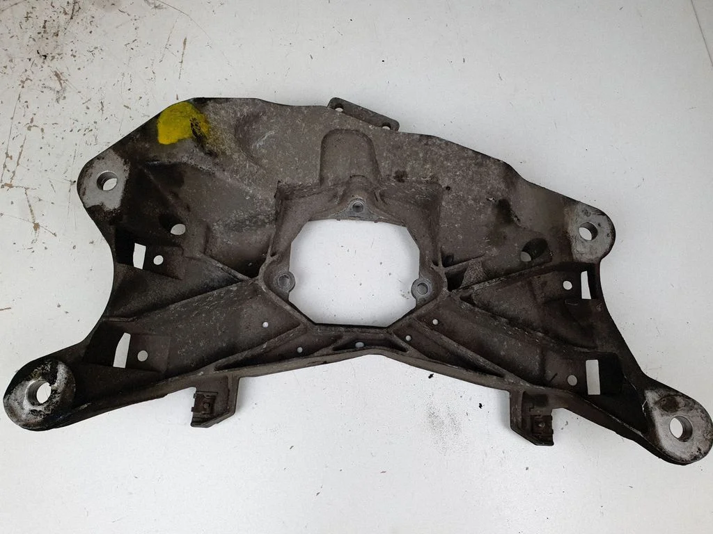 Käigukasti kinnitusklamber 8K0399263AH – Audi A5 Sportback 8TA (2009-2016)